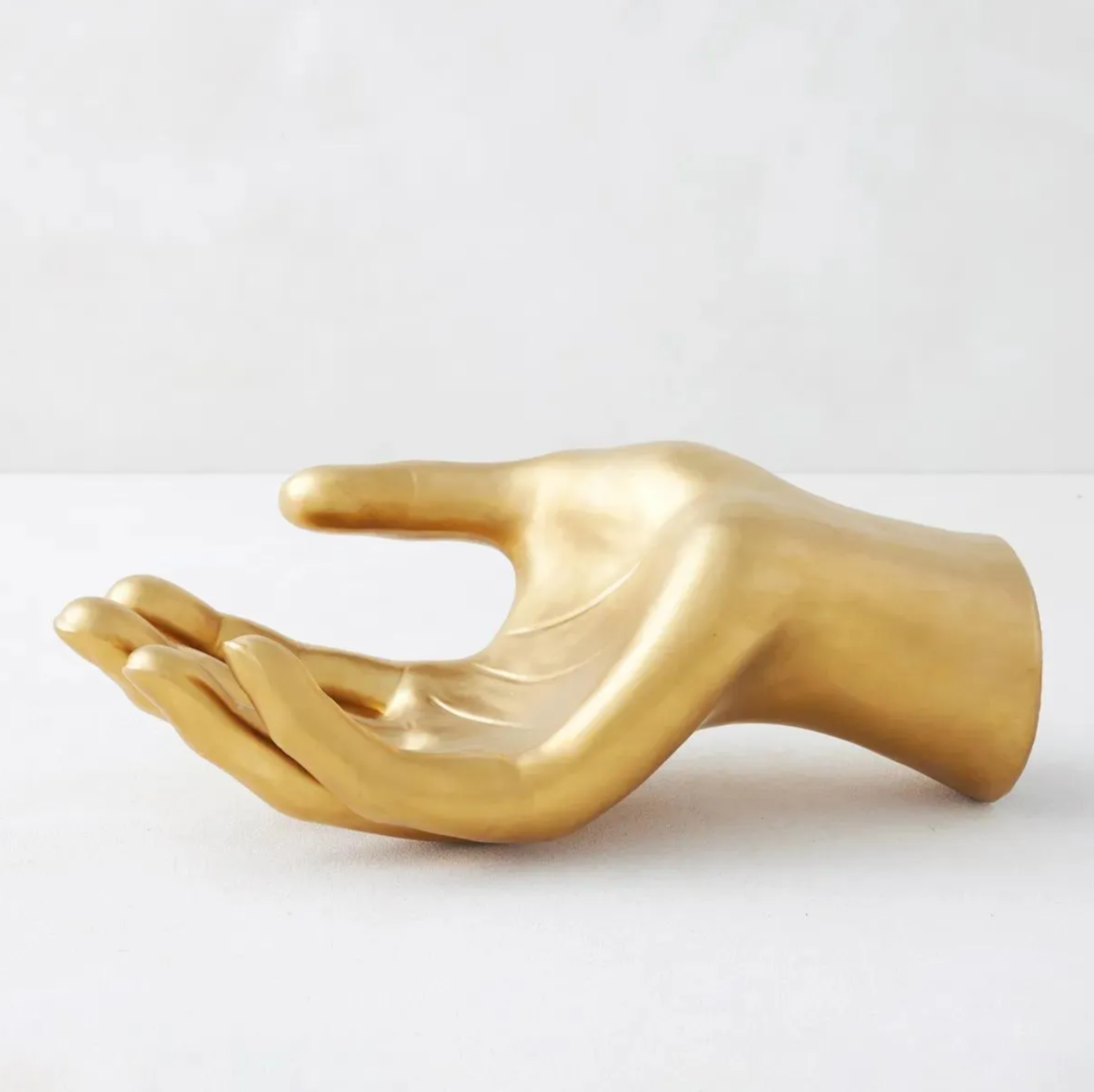 Gold Resin Hand Sculpture – Modern Decorative Figurine